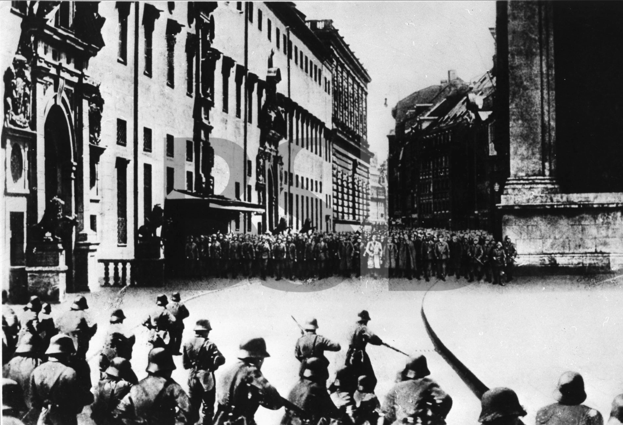 Ankunft an der Feldherrenhalle